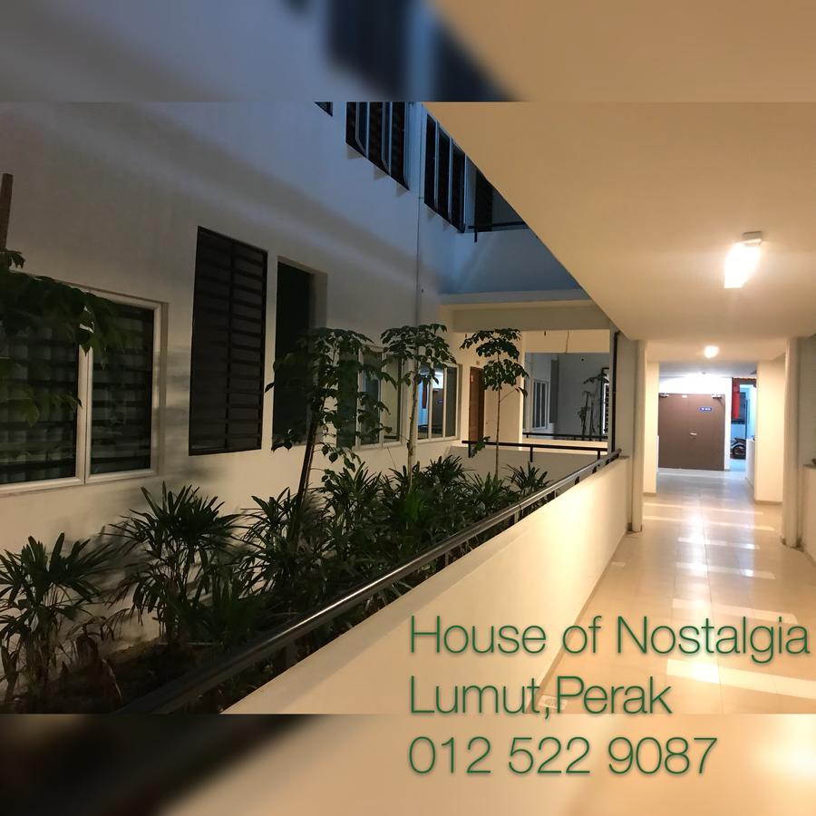 House Of Nostalgia Apartment Lumut Luaran gambar